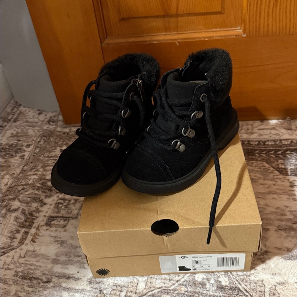 Girls Ugg Azell Hiker Boots